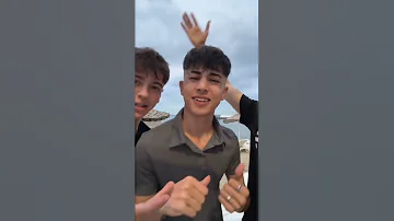 اطلق ثلاثي لايك ديمير سافاش علي حببيت اخوات 