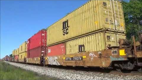 Short 31 Wells Intermodal - CSX YN3b ES40DC #5443 K5HLL Train Horn Show & #409 - Mentor OH June 2019