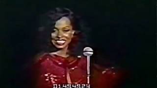 Smile / Send In The Clowns - Diana Ross live -