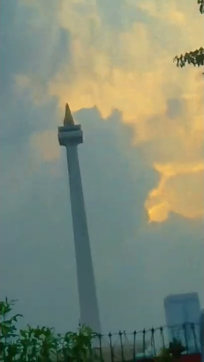 SUASANA MONAS DI SORE HARI | #shorts