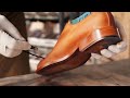 Ingenious Craftsmen Make Handmade Leather Shoes