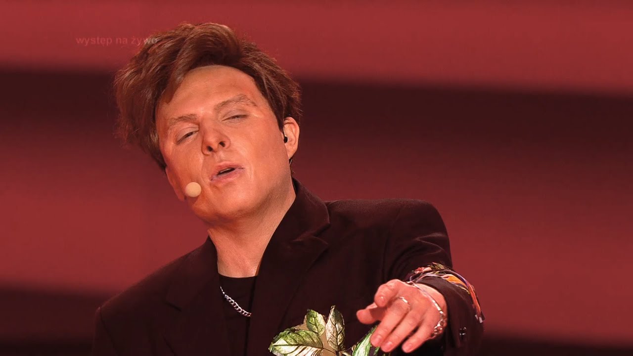 Magdalena Narożna jako Michael Patrick Kelly - Twoja Twarz Brzmi Znajomo