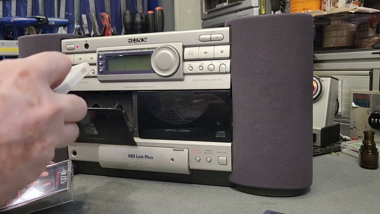 SONY ZS-D7 PONUKA - YouTube
