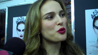 Natalie Portman Dishes About Her Friendship With Mila Kunis At The Black Swan Premiere