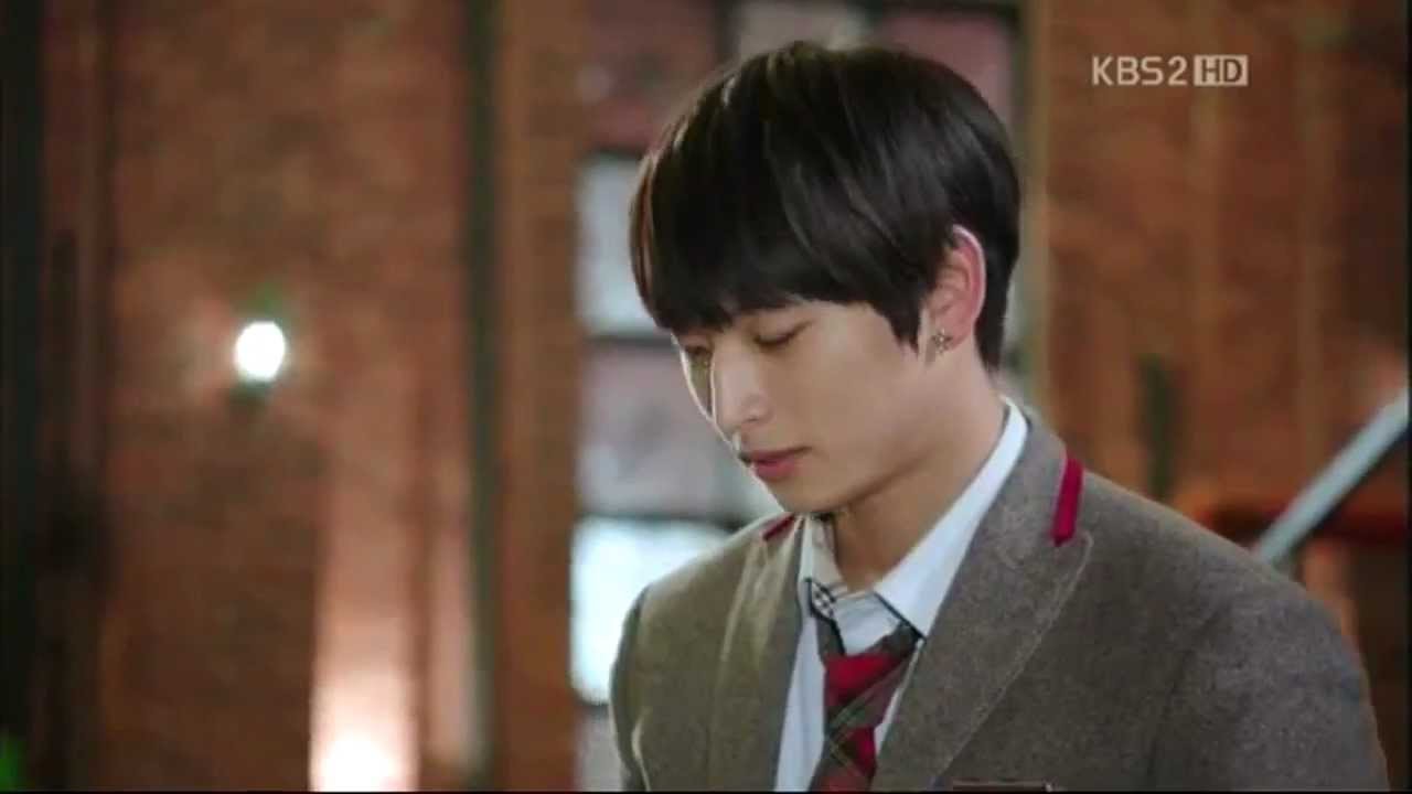 Dream High 2 - JB vs Yoojin Basketball scene (Episode 13) - YouTube