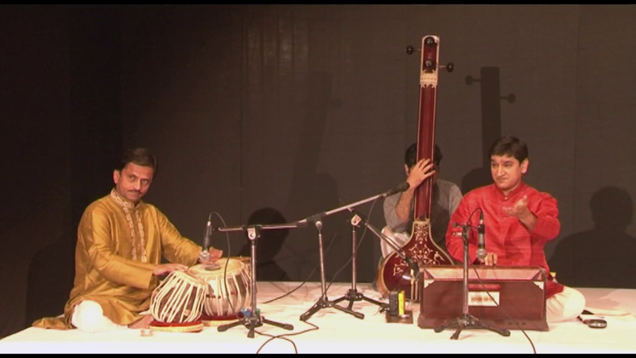 Dr  Vinay Mishra - Harmonium Solo - Pilu Thumri