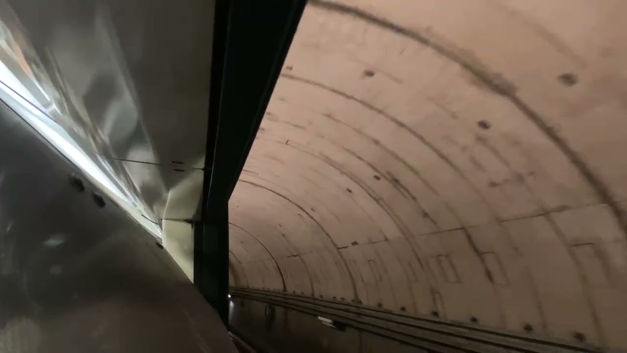 Tren navideño Interestacion Baquedano - Bellas Artes