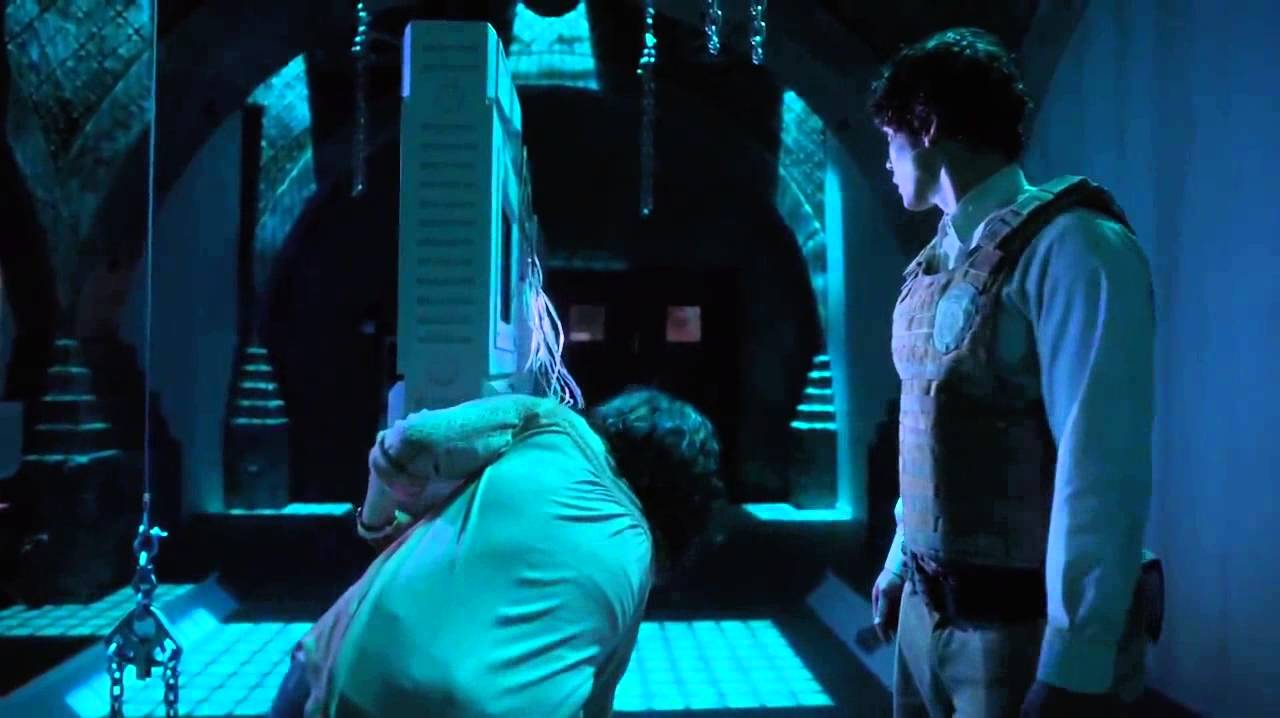 Bellarke: "Clarke, said Jasper couldn't stop talking about someone in Maya" (The 100: 02x11)