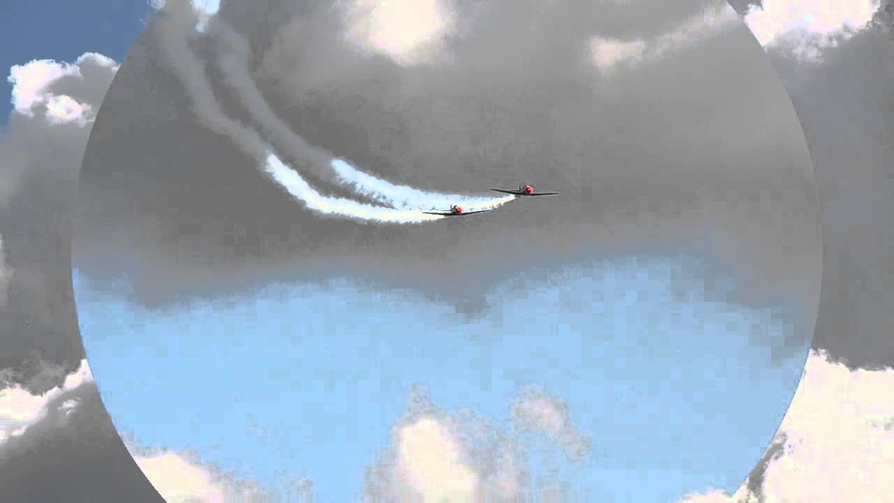 Redbull AT6-T Two Ship formation Display during ILA 2012