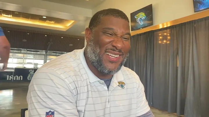 WATCH: Jaguars Inside Linebackers Coach Tony Gilbe...