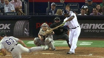 COL@SD: J. Upton drills monster homer to left-center