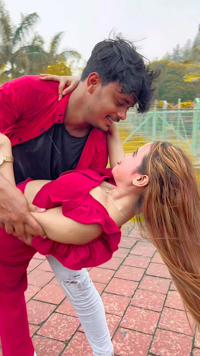 We are Back🔥😎 #taniya #sareekefolsa #dance #couple #love