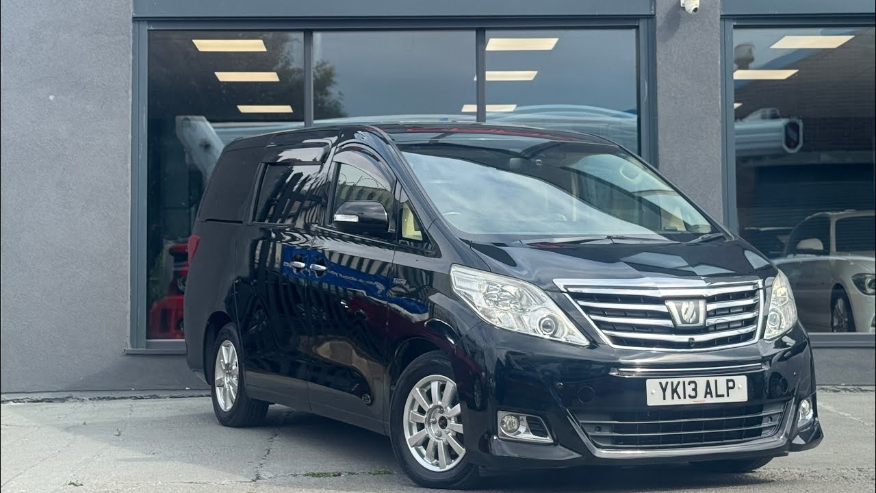 Toyota Alphard 3.5 Petrol Royal Lounge Executive 5dr
