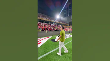 جمهور الاهلي يحتفل مع همكس 