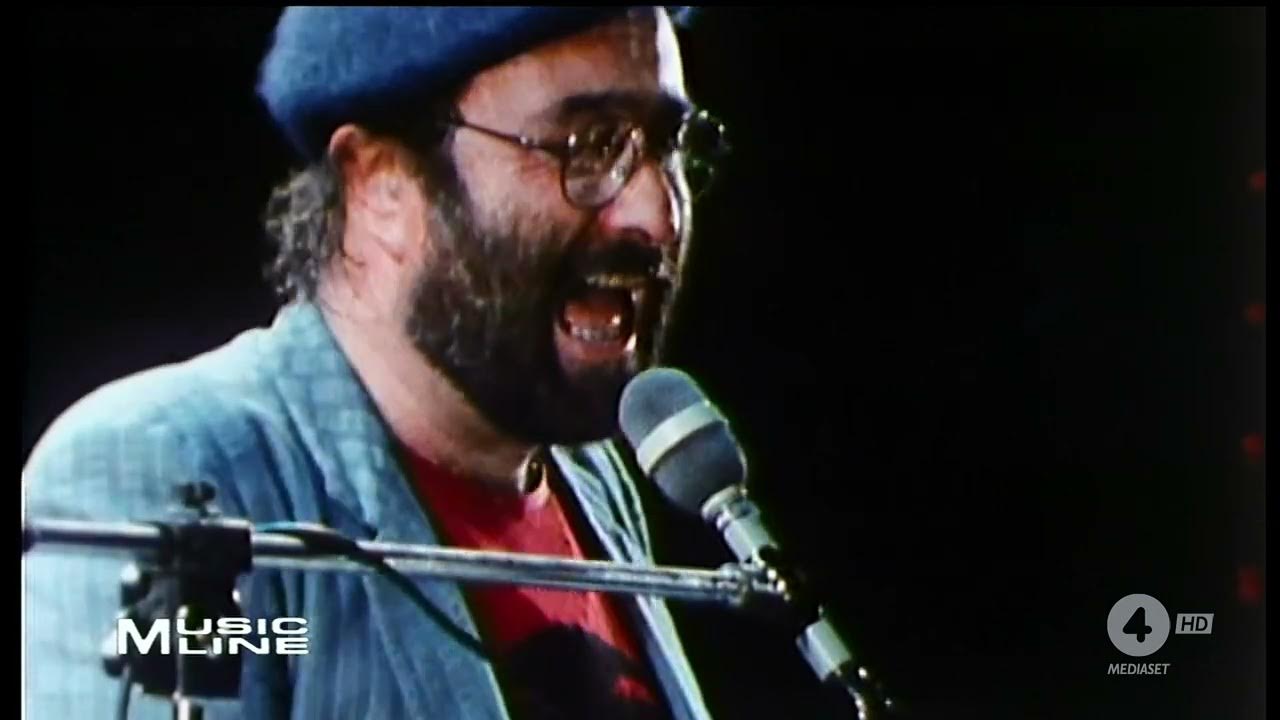 Lucio Dalla - Live Stella di mare - 1983 - YouTube