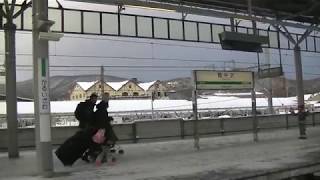 【新幹線の車窓から】　北陸新幹線　軽井沢駅を発車する「はくたか」