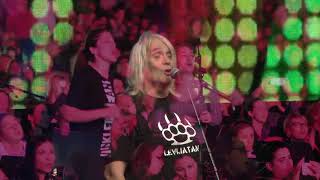 Riblja Čorba - Nemoj Da Ideš Mojom Ulicom - (Čorba Se Čuje I Bez Struje Sc 2017) Resimi