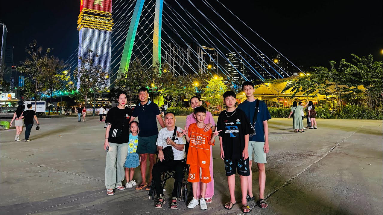 Đường hoa Nguyễn Huệ cùng gia đình 2026