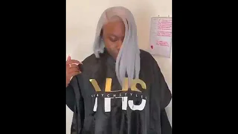 Stan Twitter : Girl Shaking Bob