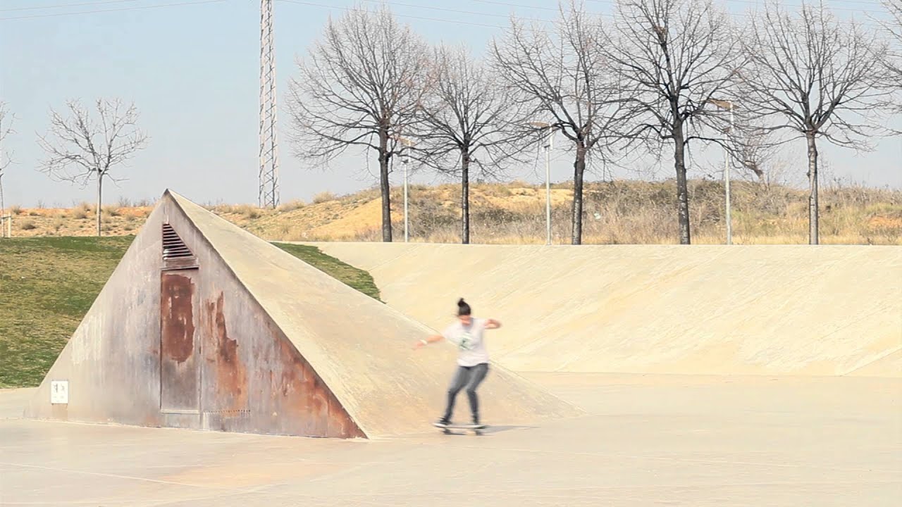 Héloïse WATHELET - Skateboarding 2015
