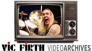 VIC FIRTH® Signature Nicko McBrain 5B Baquetas Punta Madera video VIC FIRTH® Signature Nicko McBrain 5B Baquetas Punta Madera video