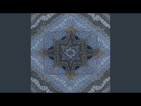 Headdress — Tip of the Pyramid