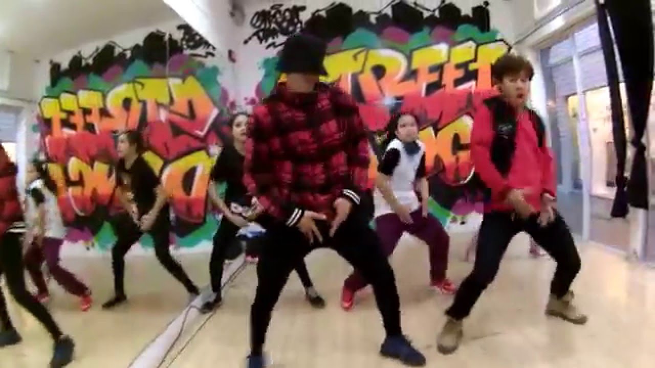 SmartBazic Choreography I @Chrisbrown ft. @T-Pain - Kiss Kiss I Street Dance Studio