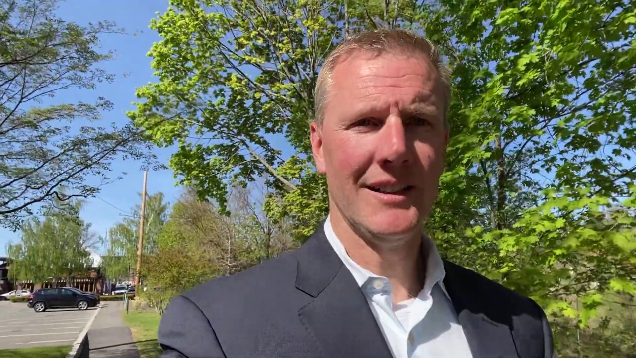 We're paying your way through real estate school!