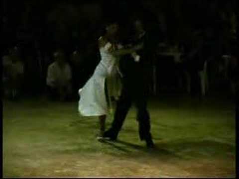 Geraldine y Javier - Tanguera (2004)