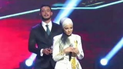 Sweet Bersemut Zul Ariffin Panggil Neelofa Sayang Buat Penonton Menggila Anugerah MeleTOP Era 2018