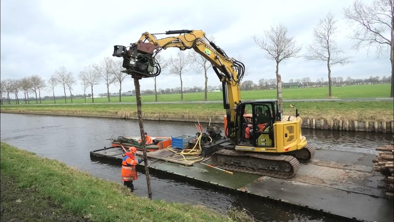 PALEN SLAAN VOOR BESCHOEIING MET EEN CAT 309 NATUURVRIENDELIJKE OEVER YouTube