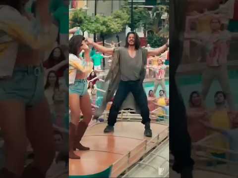 Got Our Hearts Beating A Litte Bit Faster Pathaan Naanijamrangu Shahrukhkhan Deepikapadukone 