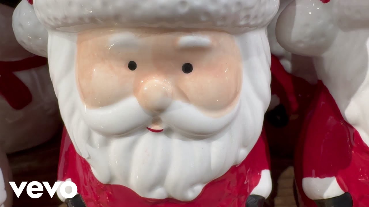 Simon Tall - Santa Claus is Coming your Way