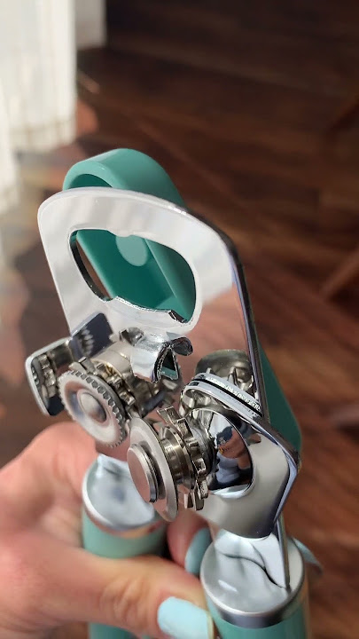 Review - Heavy Duty Kitchen Aid (hand -manual) Can Opener w/Magnet