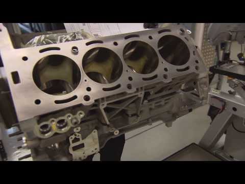 Vidéo: Où sont fabriqués les moteurs Mercedes ?