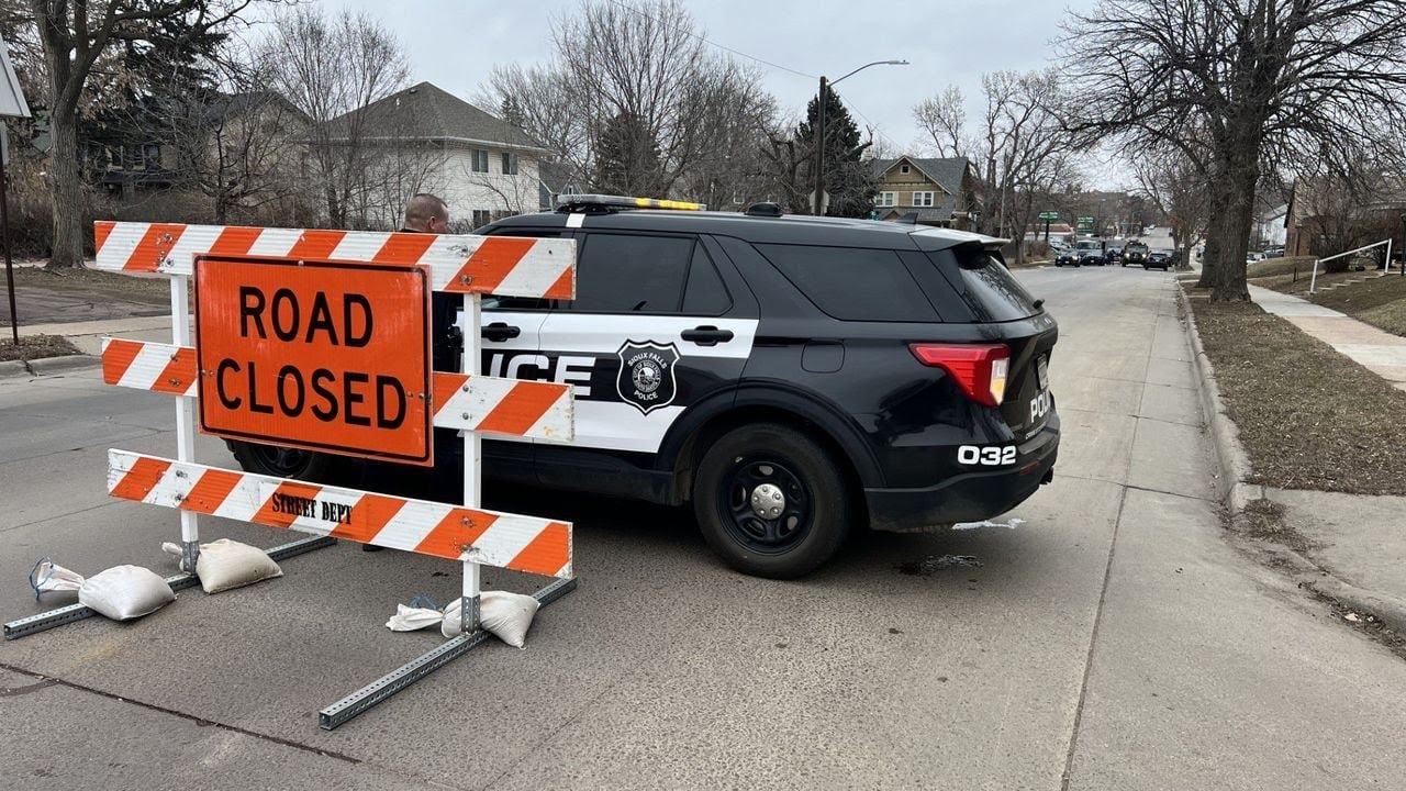 Suspect arrested after law enforcement standoff in Sioux Falls - YouTube