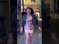 マンホールの上はダンスホール