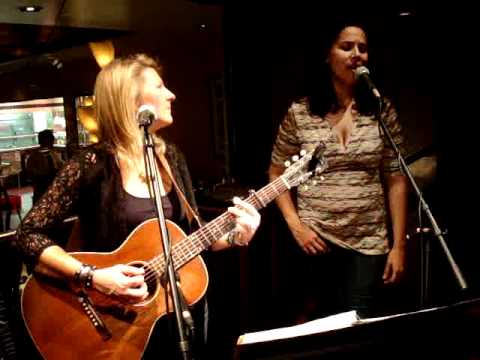 Laurelyn Dossett, Rhiannon Giddens & Scott Manring