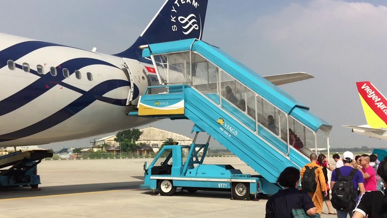 Trải nghiệm VIETNAM AIRLINE. Sài Gòn-Quy Nhơn (SGN-UIH). VN1394| AIRBUS A321-231 (Skyteam livery)