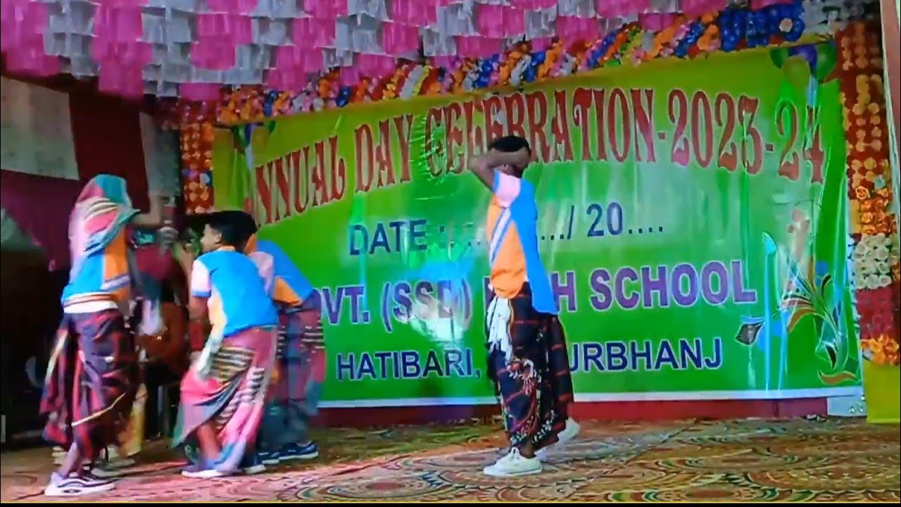 PUCHKI GOLOM//New santali stage dance//) Govt(ssd) high school hatibari//HATIBARI