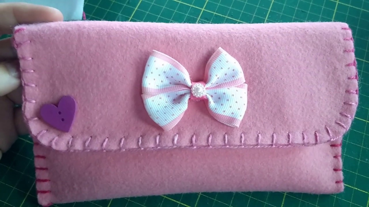 Bolsinha/Necesser/Porta treco em feltro!