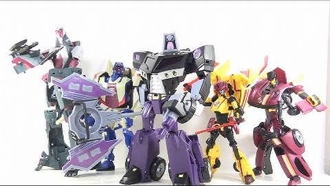 Video Review of the 2011 Botcon Exclusive; Stunticon boxset
