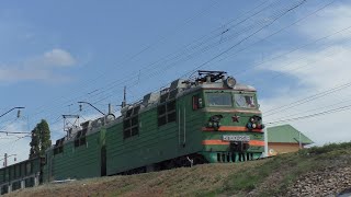 Вл80С-2519 С Грузовым Поездом Следует По Станции Миллерово
