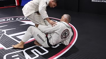 BJJ -  Lapel & Worm Guard Berimbolo