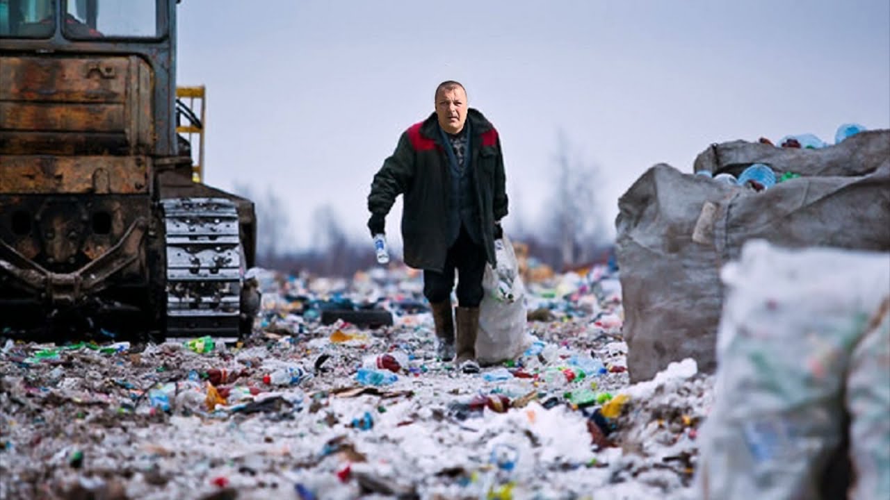 Где найти бомжей. Помойка. Дом на свалке.