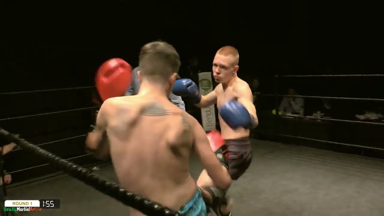 Darragh Lacey vs Patryk Fusek