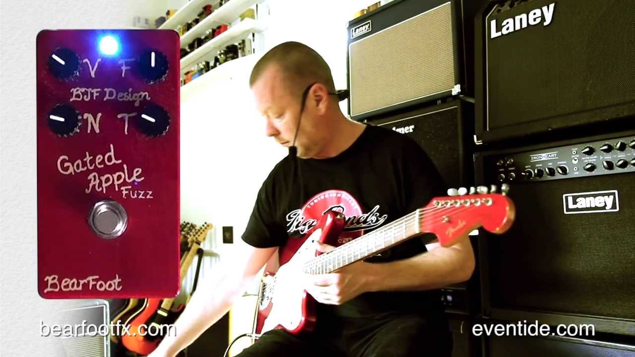Bearfoot Guitar EffectsのCandy Apple Fuzzに2つのバリエーション