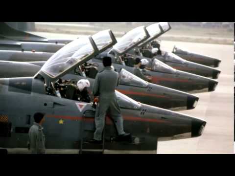 Aeronautica Militare Italiana Video 90 Anni di Storia - YouTube