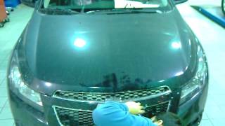 Chevrolet Cruze - Вскрытие замка капота крючком за 5 секунд