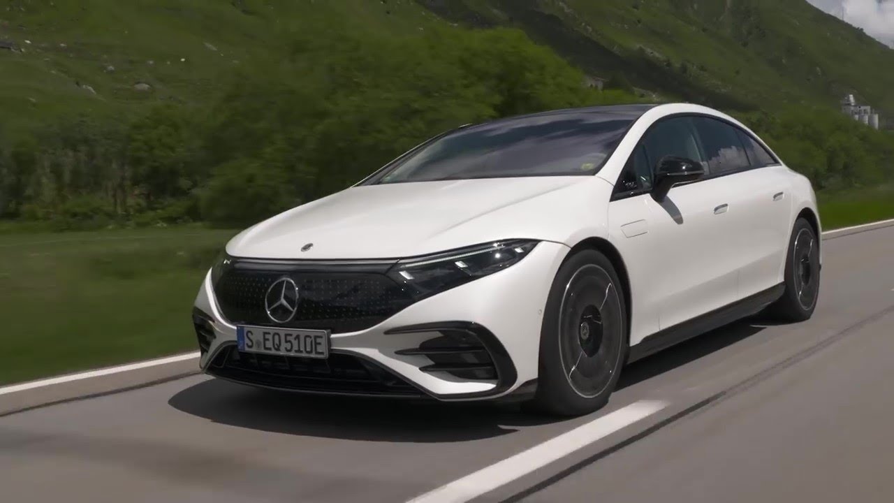 New MERCEDES EQS 580 - Exterior & Interior Details // DIAMOND White Color !!